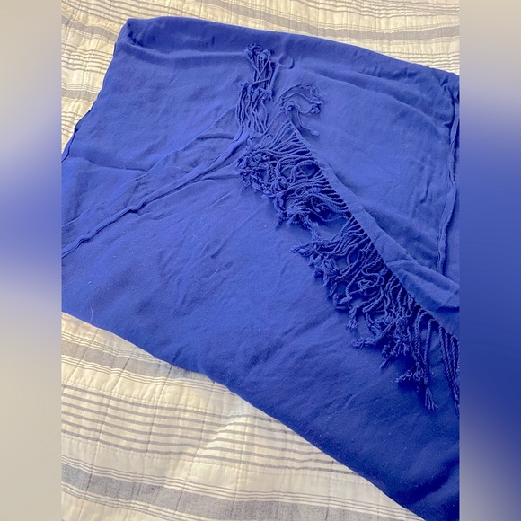 Bundle of two Jones New York Super Soft Scarves - Picture 2 of 3